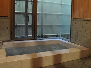 源じいの森温泉