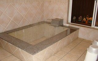 家族温泉 華の湯