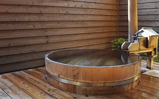 ふだん着の温泉 鶴は千年