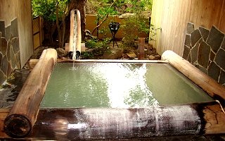 民芸モダンの宿 福田屋